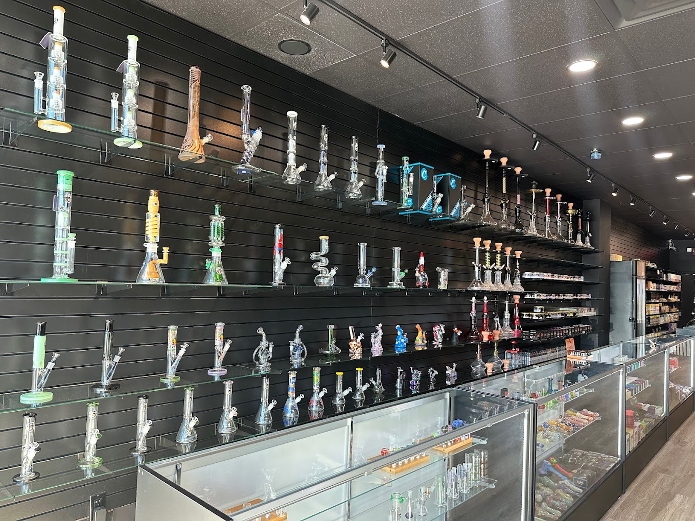 Glass · Bongs · Rigs